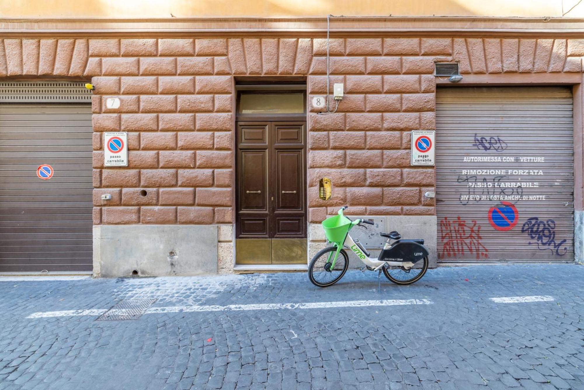Lovely Studio Apartment - Capocci Roma Eksteriør bilde